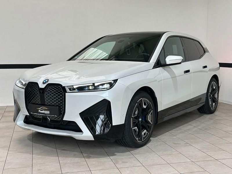 Gebraucht BMW iX Performance 239 kW (326 PS) 2022 Mineralweiß SUV