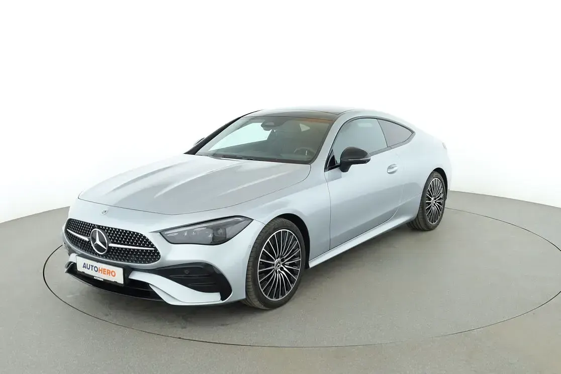 Gebraucht Mercedes CLE300 AMG Line Premium 258 PS (189 kW) 2023 Coupé