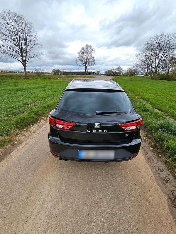 Gebraucht Seat Leon ST FR 150 PS (110 kW) 2016 Schwarz Kombi