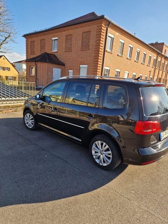 Gebraucht VW Touran Highline 140 PS (102 kW) 2013 Schwarz Van / Kleinbus