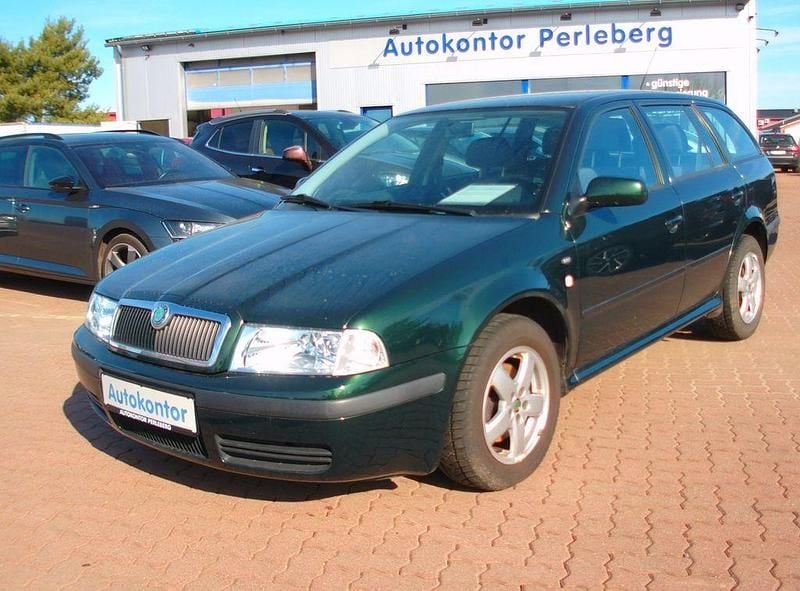 Gebraucht Skoda Octavia Ambiente 90 PS (66 kW) 2001 Grün Kombi