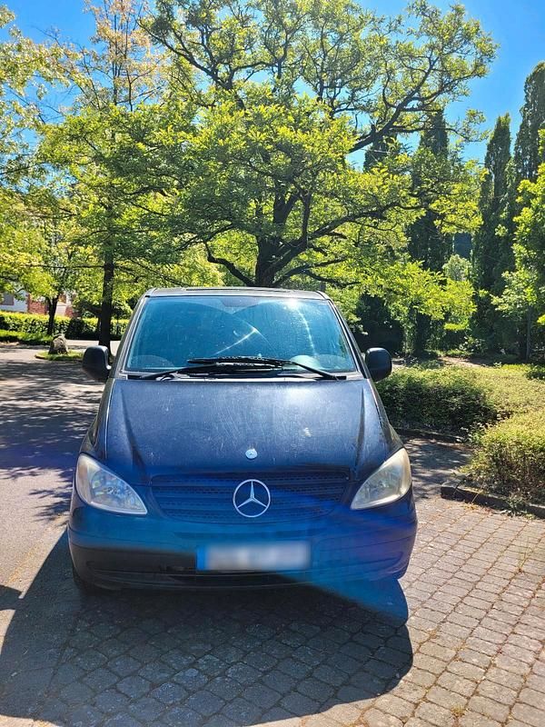 Gebraucht 2004 Mercedes Vito Van / Kleinbus | 3.700 € (Fairer Preis) - Bild 1/4