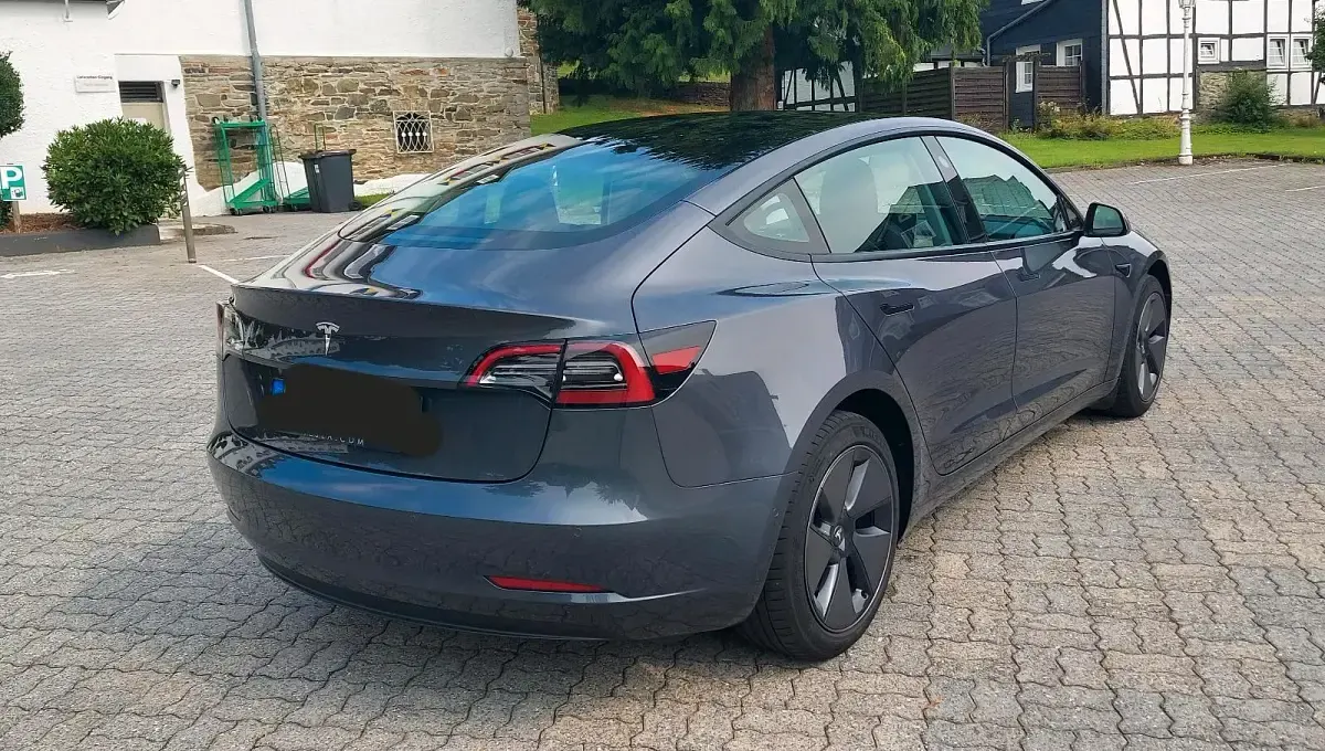 Gebraucht Tesla Model 3 239 kW (325 PS) 2022 Grau Limousine