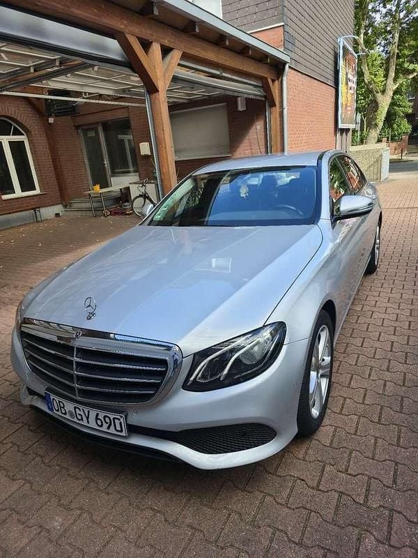 Gebraucht Mercedes E200 AMG line 150 PS (110 kW) 2018 Limousine