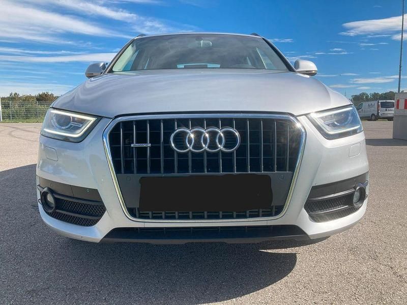 Silber Gebraucht 2013 Audi Q3 Ambiente SUV | 10.950 € (Superpreis) - Bild 1/4