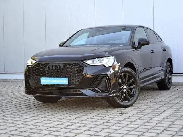 Gebraucht Audi Q3 Sportback S-Line 150 PS (110 kW) 2024 Mythosschwarz metallic SUV