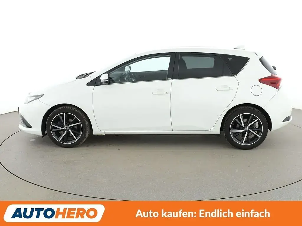 Gebraucht Toyota Auris Edition-S 116 PS (85 kW) 2017 Weiß Limousine