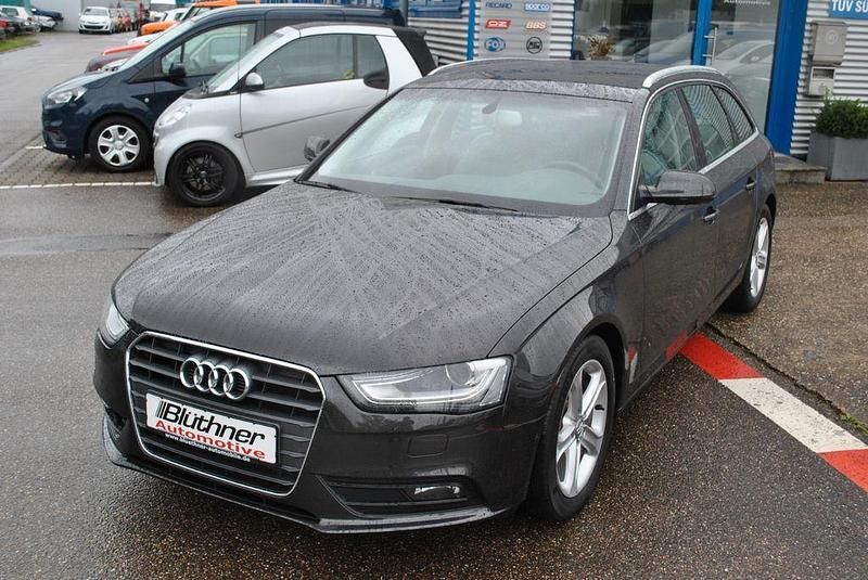 Gebraucht Audi A4 Ambition 177 PS (130 kW) 2012 Grau Kombi