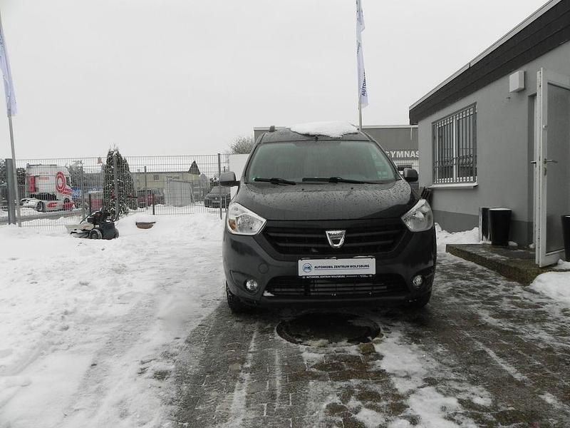 Gebraucht Dacia Dokker Celebration 116 PS (85 kW) 2015 Grau Van / Kleinbus