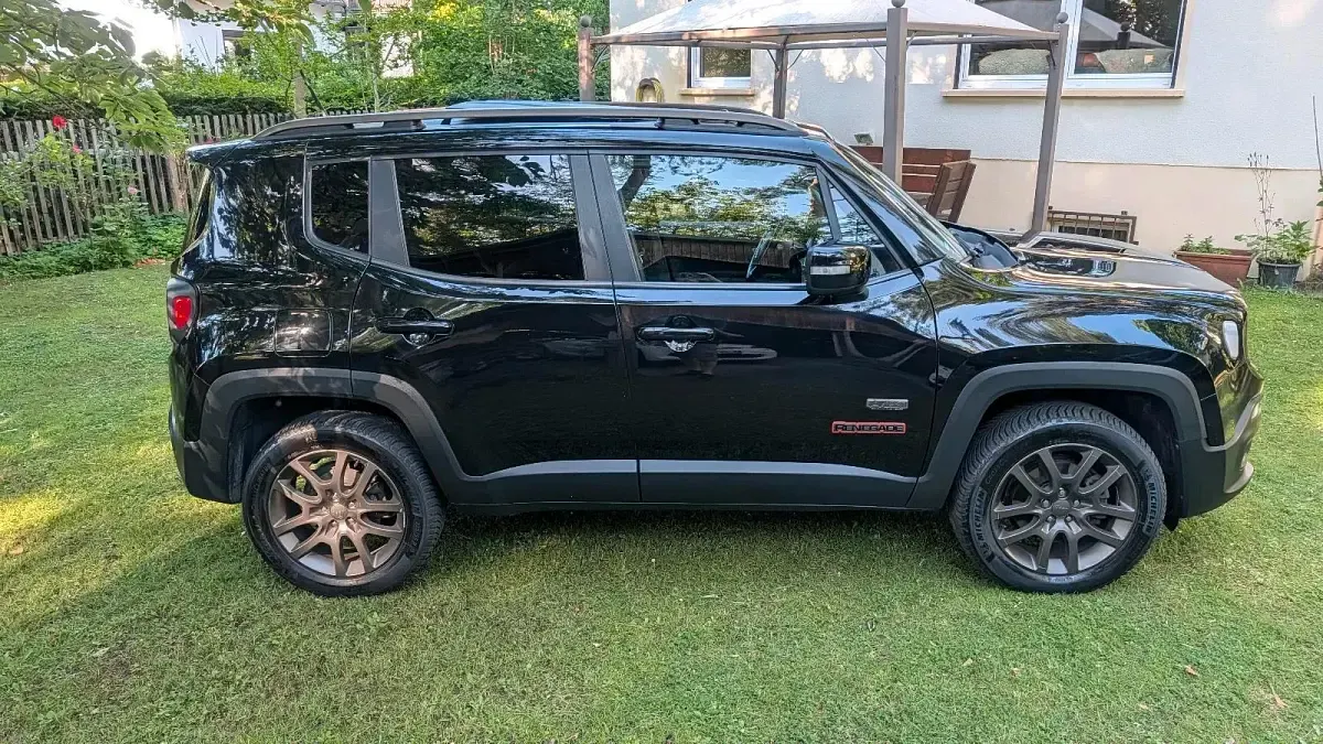 Gebraucht Jeep Renegade 140 PS (102 kW) 2016 Schwarz SUV