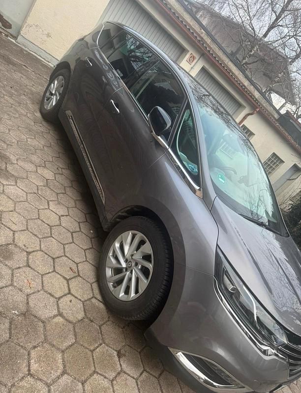 Gebraucht Renault Espace 160 PS (117 kW) 2015 Grau Van / Kleinbus