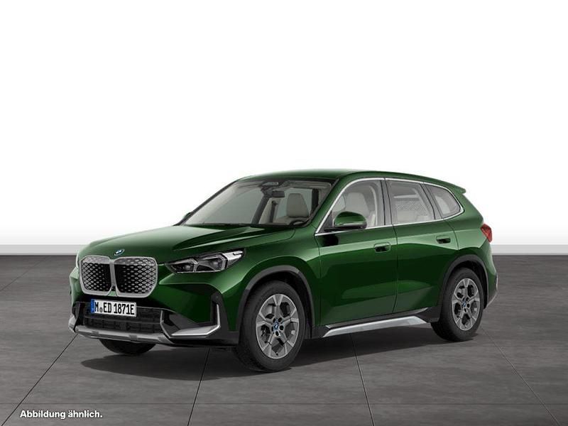 Gebraucht BMW iX1 Comfort Edition 225 kW (306 PS) 2025 Sanremo green metallic SUV