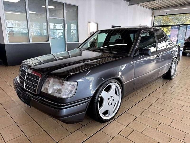 Gebraucht Mercedes E280 193 PS (141 kW) 1994 Grau Limousine