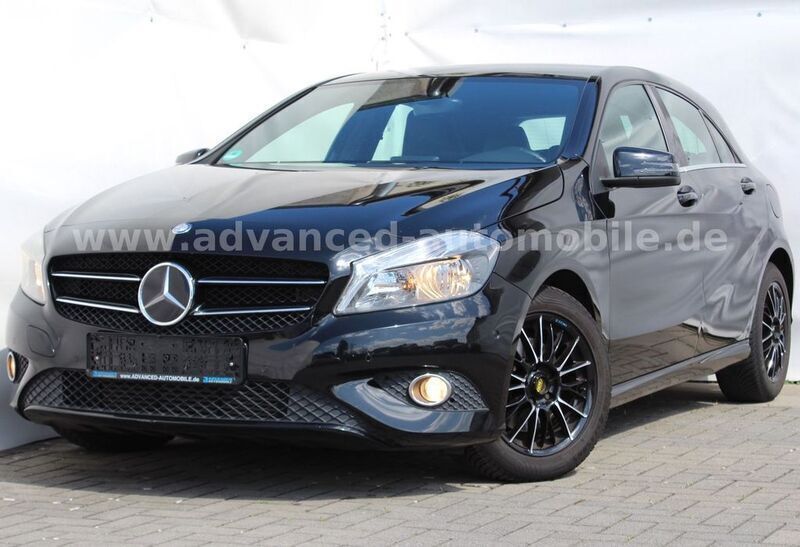 Schwarz Gebraucht 2012 Mercedes A180 Limousine | 10.480 € (Guter Preis) - Bild 1/4