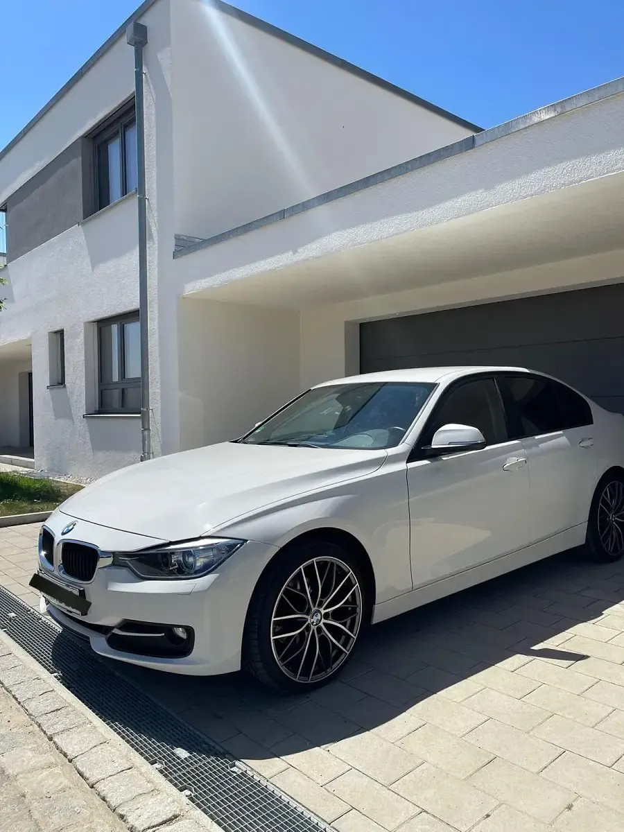 Gebraucht BMW 316 136 PS (100 kW) 2012 Weiß Limousine