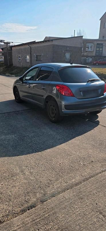 Gebraucht Peugeot 207 95 PS (69 kW) 2009 Grau Kleinwagen