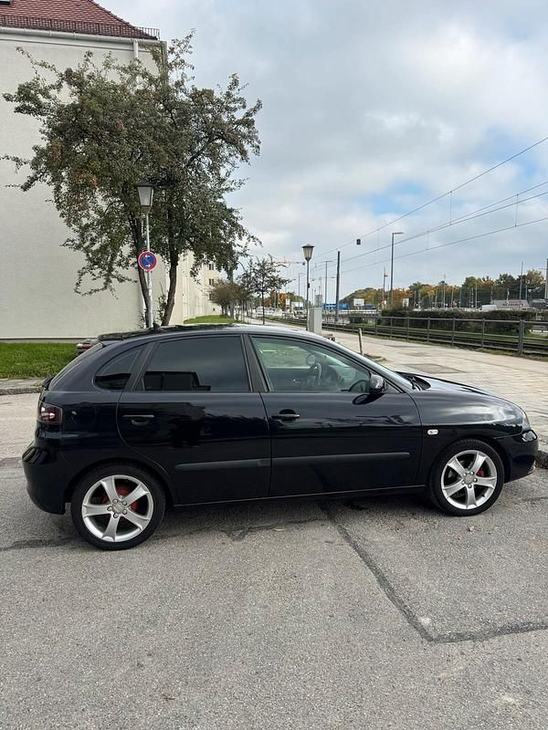 Schwarz Gebraucht 2008 Seat Ibiza Kleinwagen | 1.850 € (Etwas zu teuer) - Bild 1/4