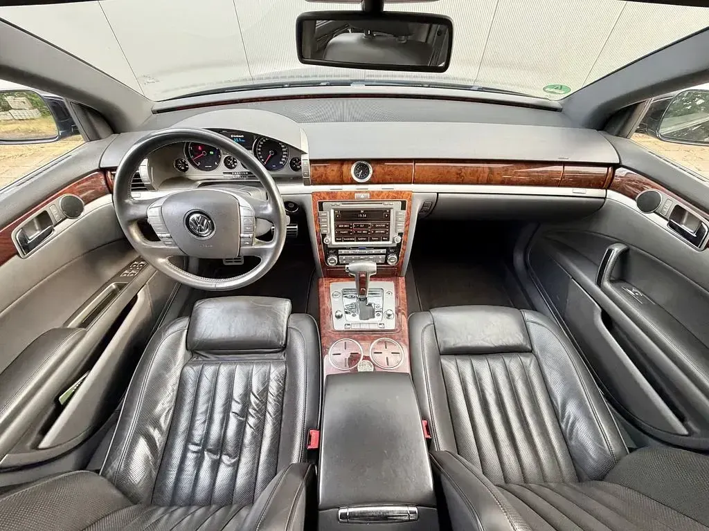 Gebraucht VW Phaeton 334 PS (245 kW) 2011 Blau Limousine