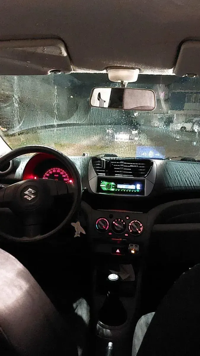 Gebraucht Suzuki Alto 68 PS (50 kW) 2011 Rot Kleinwagen