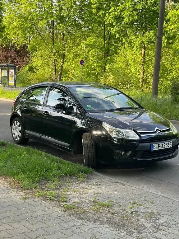 Gebraucht Citroën C4 120 PS (88 kW) 2009 Schwarz Limousine