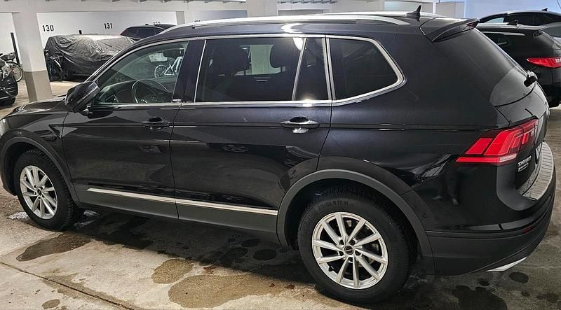 Gebraucht VW Tiguan Allspace IQ Drive 150 PS (110 kW) 2020 Schwarz SUV