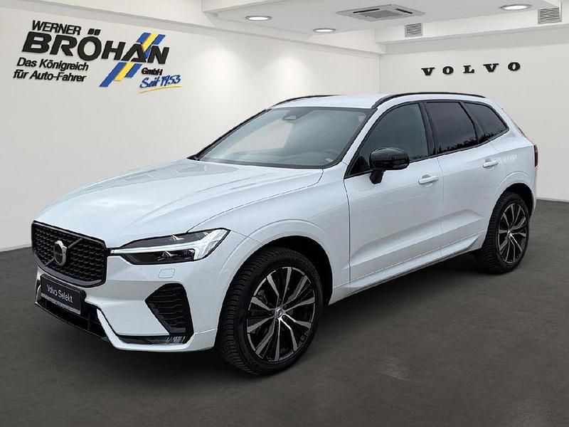 Gebraucht Volvo XC60 Plus 197 PS (144 kW) 2024 Crystal white / metallic SUV
