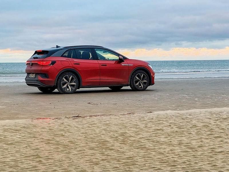 Rot Gebraucht 2022 VW ID.4 GTX SUV | 25.000 € (Fairer Preis) - Bild 1/4