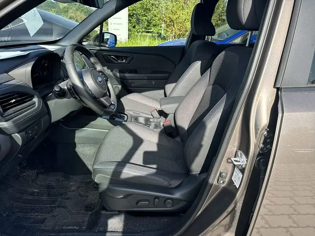 Gebraucht Subaru Forester Exclusive+ 136 PS (100 kW) 2025 Braun SUV