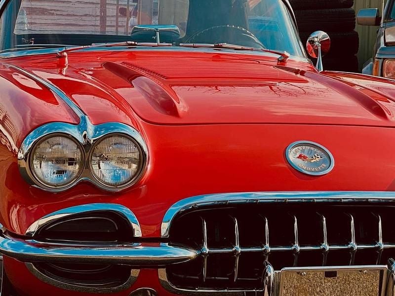 Rot Gebraucht 1958 Corvette C1 Cabrio | 89.500 € - Bild 1/4
