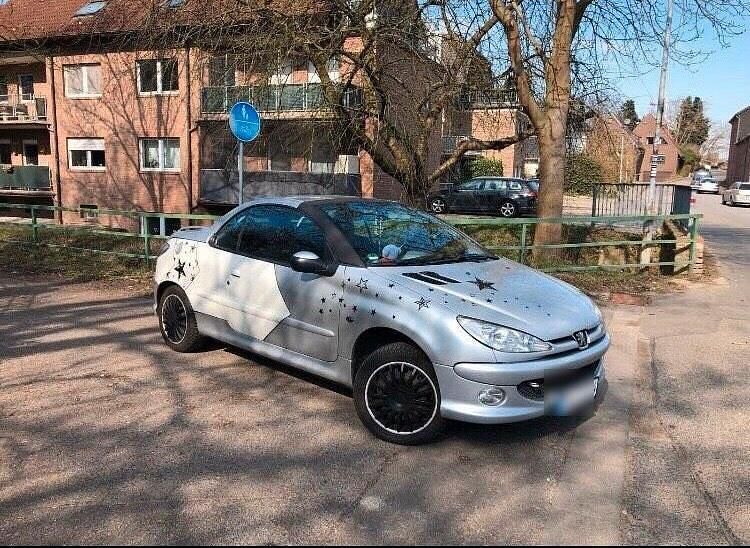 Gebraucht Peugeot 206 CC 109 PS (80 kW) 2005 Silber Cabrio