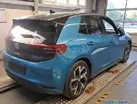 Gebraucht VW ID.3 Pro 150 kW (204 PS) 2023 Costa azul metallic schwarz Kleinwagen