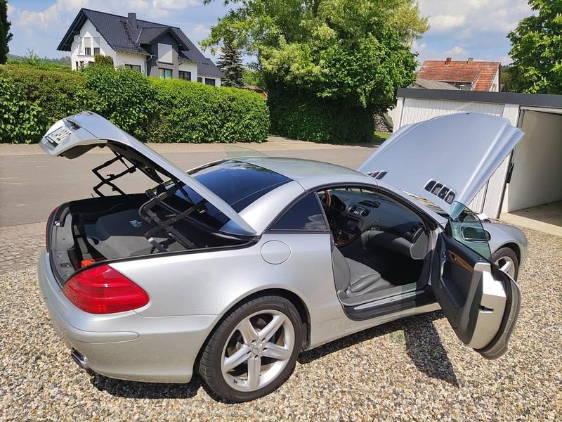 Gebraucht Mercedes SL500 306 PS (225 kW) 2005 Andere farben Cabrio