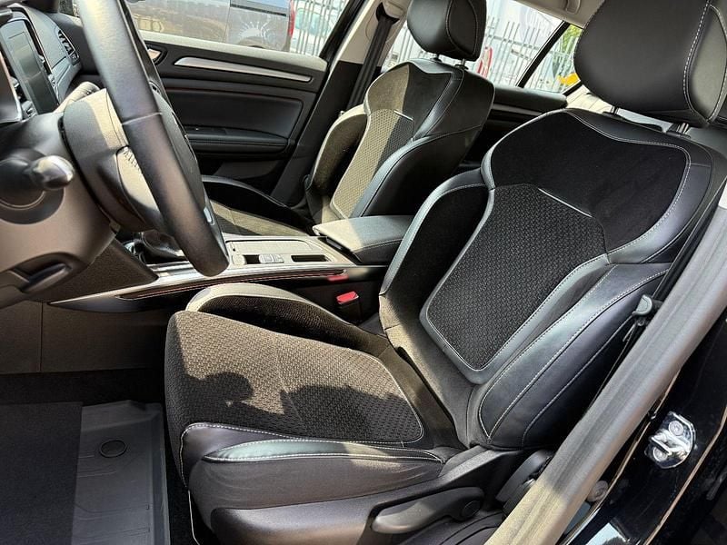 Schwarz Gebraucht 2017 Renault Mégane GrandTour Intens Kombi | 11.990 € (Fairer Preis) - Bild 1/4