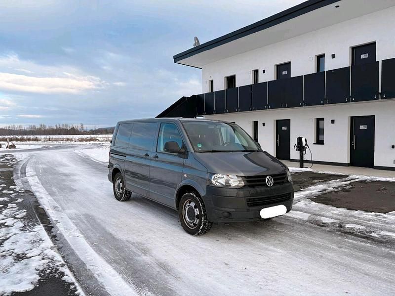 Grau Gebraucht 2015 VW Transporter Van | 11.500 € - Bild 1/4