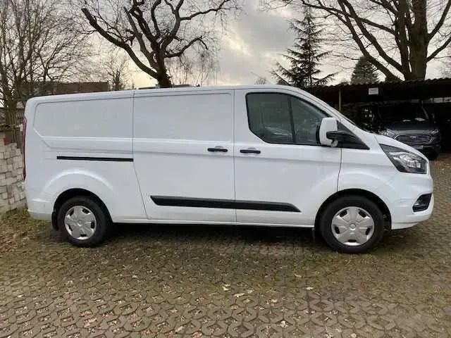 Weiß (frostweiß) Gebraucht 2020 Ford Transit Custom Trend Van | 27.985 € (Teuer) - Bild 1/1