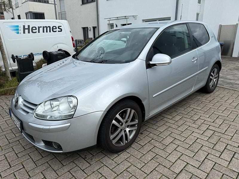 Silber Gebraucht 2006 VW Golf V Limousine | 3.500 € (Guter Preis) - Bild 1/4