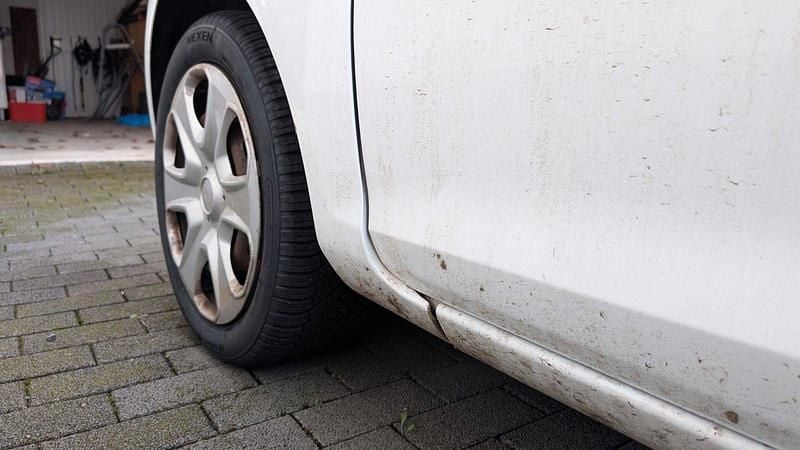 Gebraucht Ford Fiesta 60 PS (44 kW) 2011 Weiß Kleinwagen