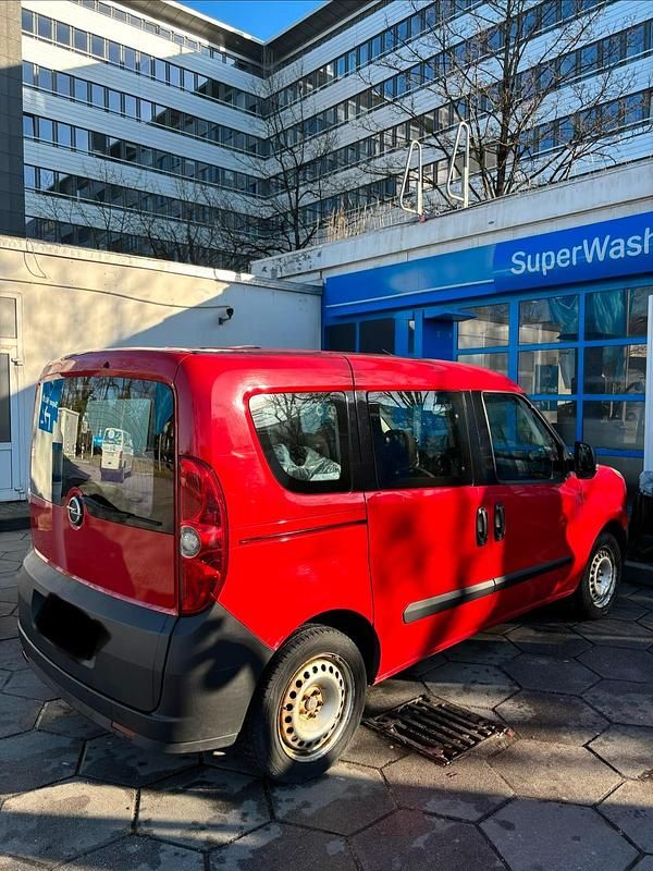 Gebraucht Opel Combo 120 PS (88 kW) 2013 Rot Van / Kleinbus