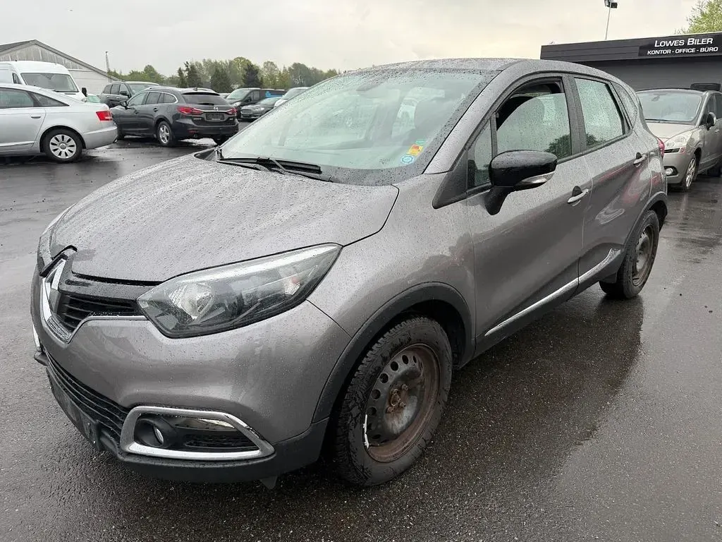 Occasion Renault Captur Expression 90 ch (66 kW) 2016 Gris SUV