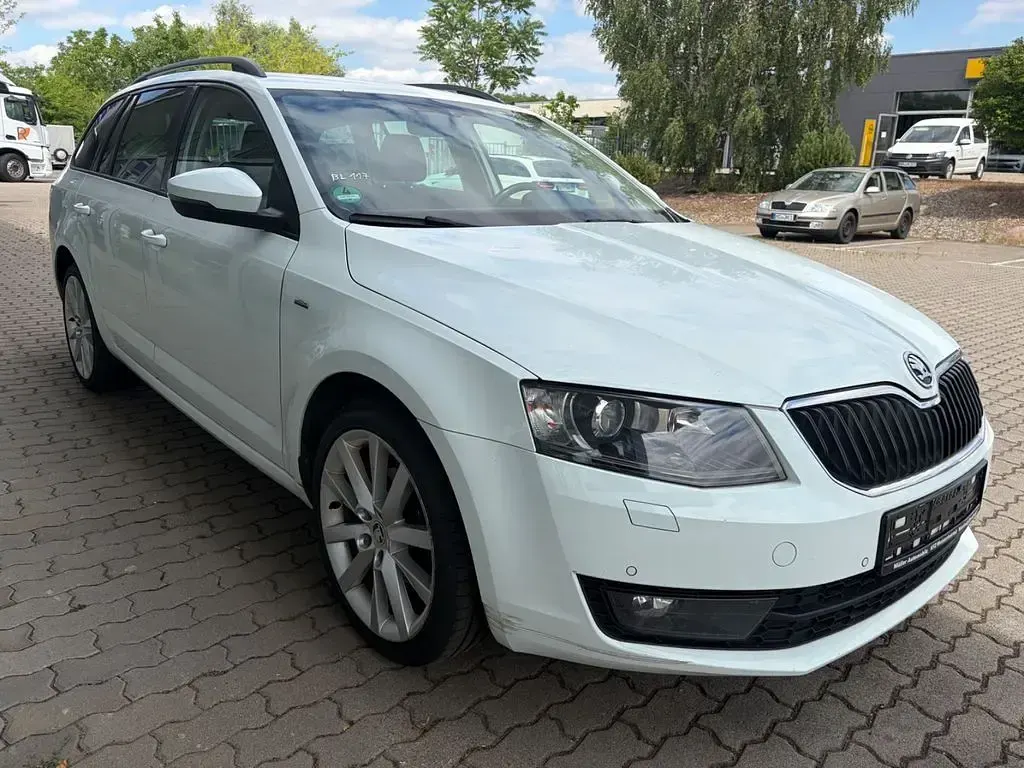 Gebraucht Skoda Octavia 150 PS (110 kW) 2017 Weiß Limousine
