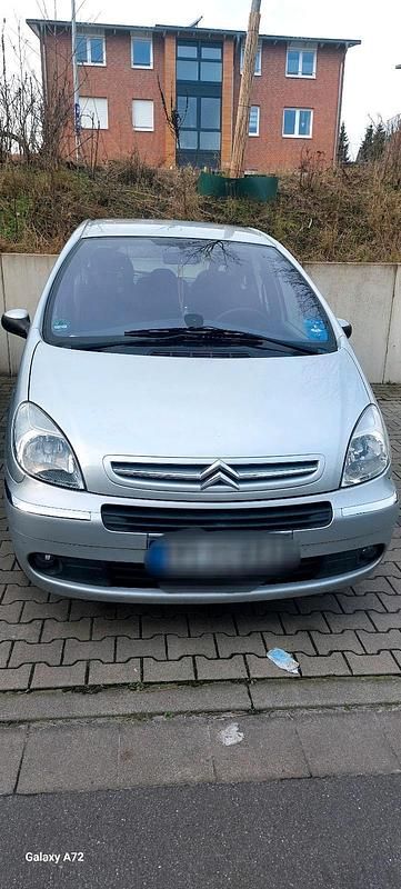 Silber Gebraucht 2005 Citroën Xsara Picasso Van / Kleinbus | 400 € - Bild 1/4