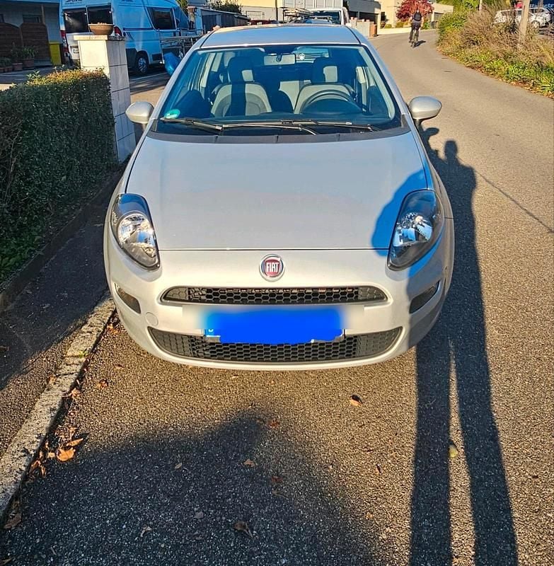 Silber Gebraucht 2013 Fiat Punto Kleinwagen | 3.000 € (Fairer Preis) - Bild 1/4