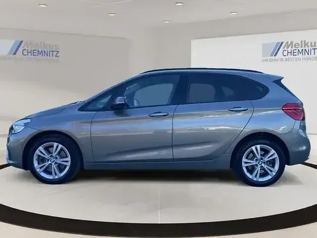 Używany BMW 225 Active Tourer Performance 231 KM (169 kW) 2017 Srebrny Minivan
