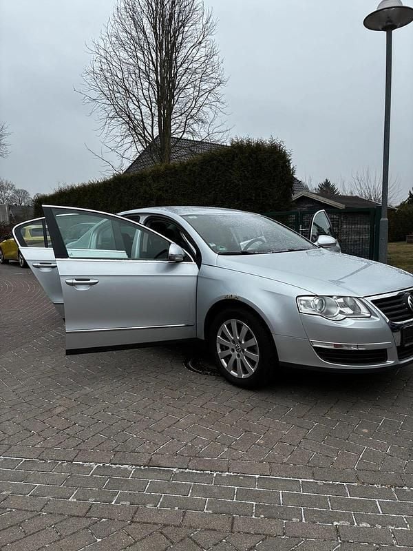 Gebraucht VW Passat 116 PS (85 kW) 2007 Silber Limousine