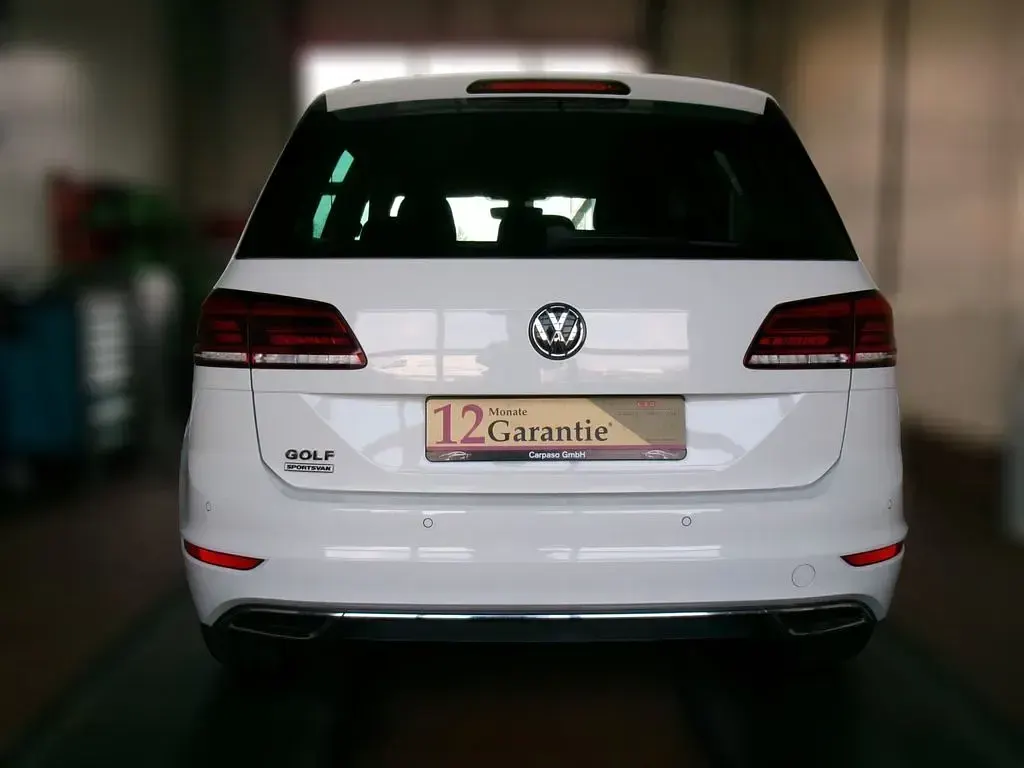Gebraucht VW Golf Sportsvan Highline 131 PS (96 kW) 2018 Weiß Van / Kleinbus