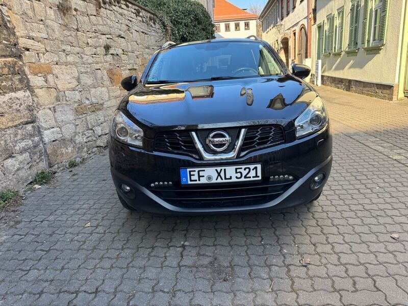 Schwarz Gebraucht 2012 Nissan Qashqai +2 Tekna SUV | 7.650 € (Guter Preis) - Bild 1/4