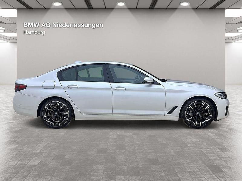 Gebraucht BMW 540 Shadowline 340 PS (250 kW) 2022 Weiß Limousine