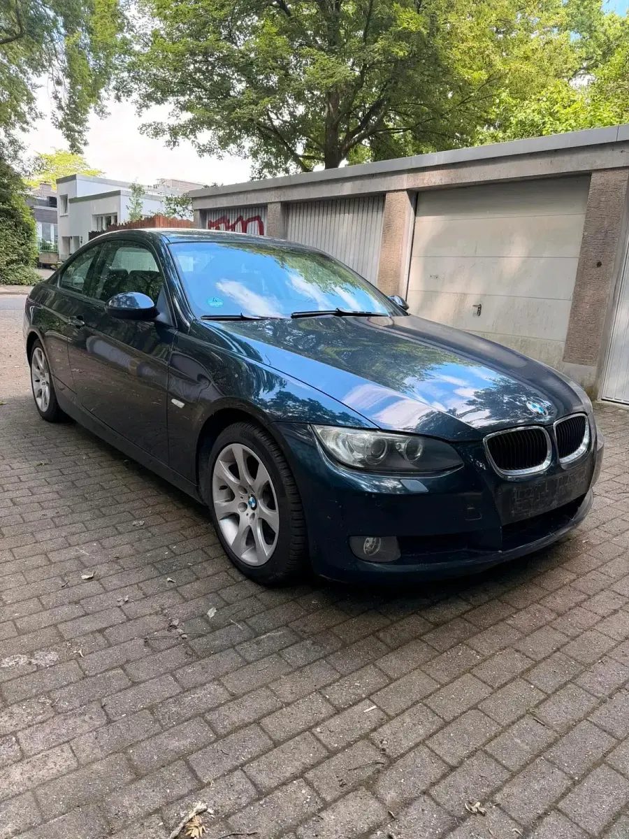 Gebraucht BMW 320 170 PS (125 kW) 2008 Blau Coupé