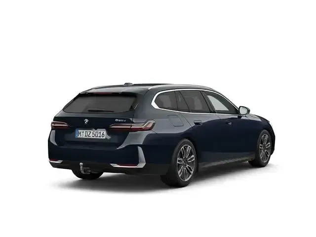 Gebraucht BMW 520 M Sport 197 PS (144 kW) 2025 Schwarz Kombi