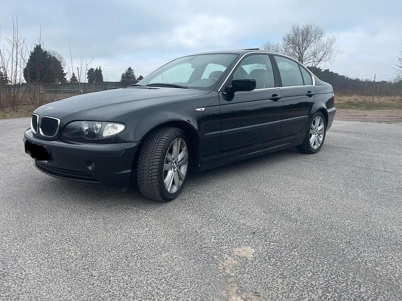 Second-hand BMW 325 192 CP (141 kW) 2003 Negru Berlinǎ